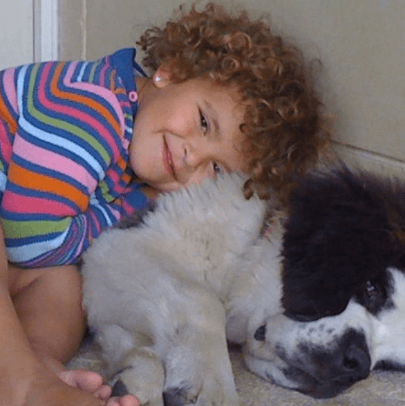 En entrevista para la revista TvyNovelas, la actriz de 'Lazos de Amor' destacó que pocas veces ha recibido reclamos por parte de sus hijos, porque "están conscientes y se han dado cuenta de que hemos estado muy cerca siempre".