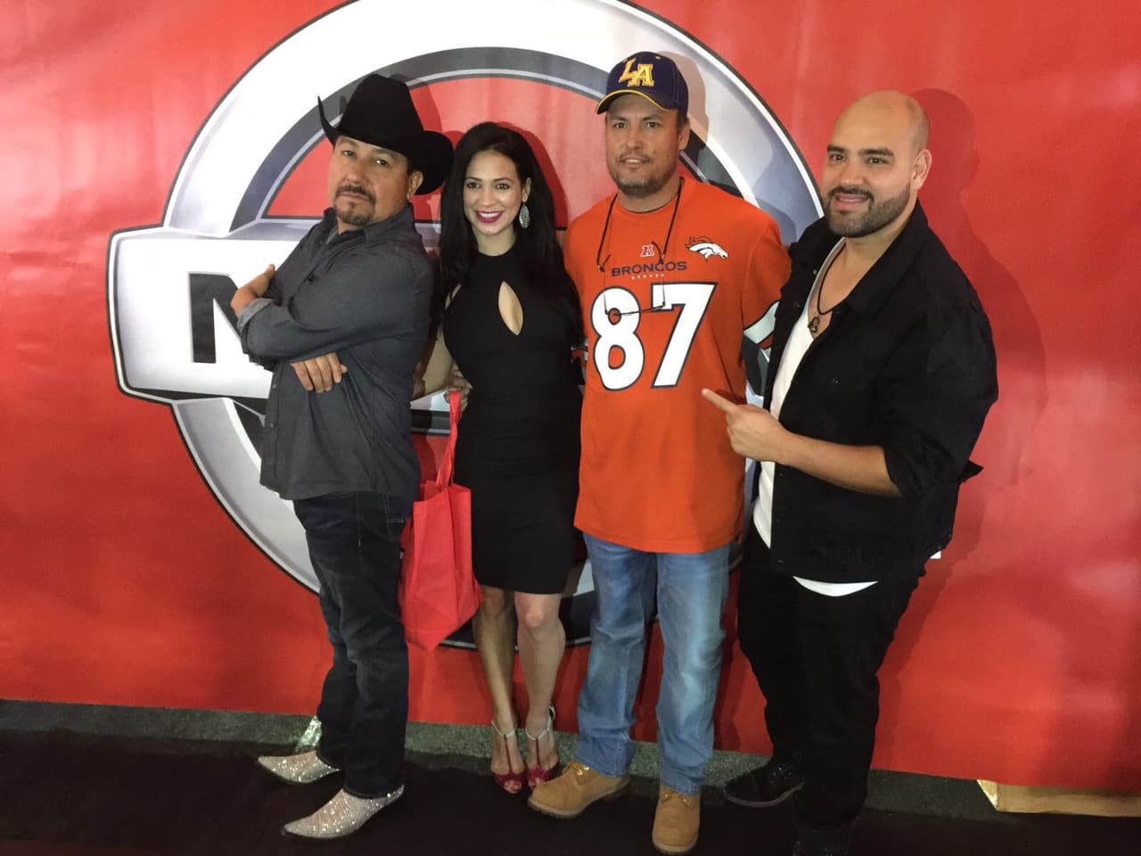 Un día de mucha diversión en el Fair Park de Dallas con El Bueno, La Mala y El Feo.