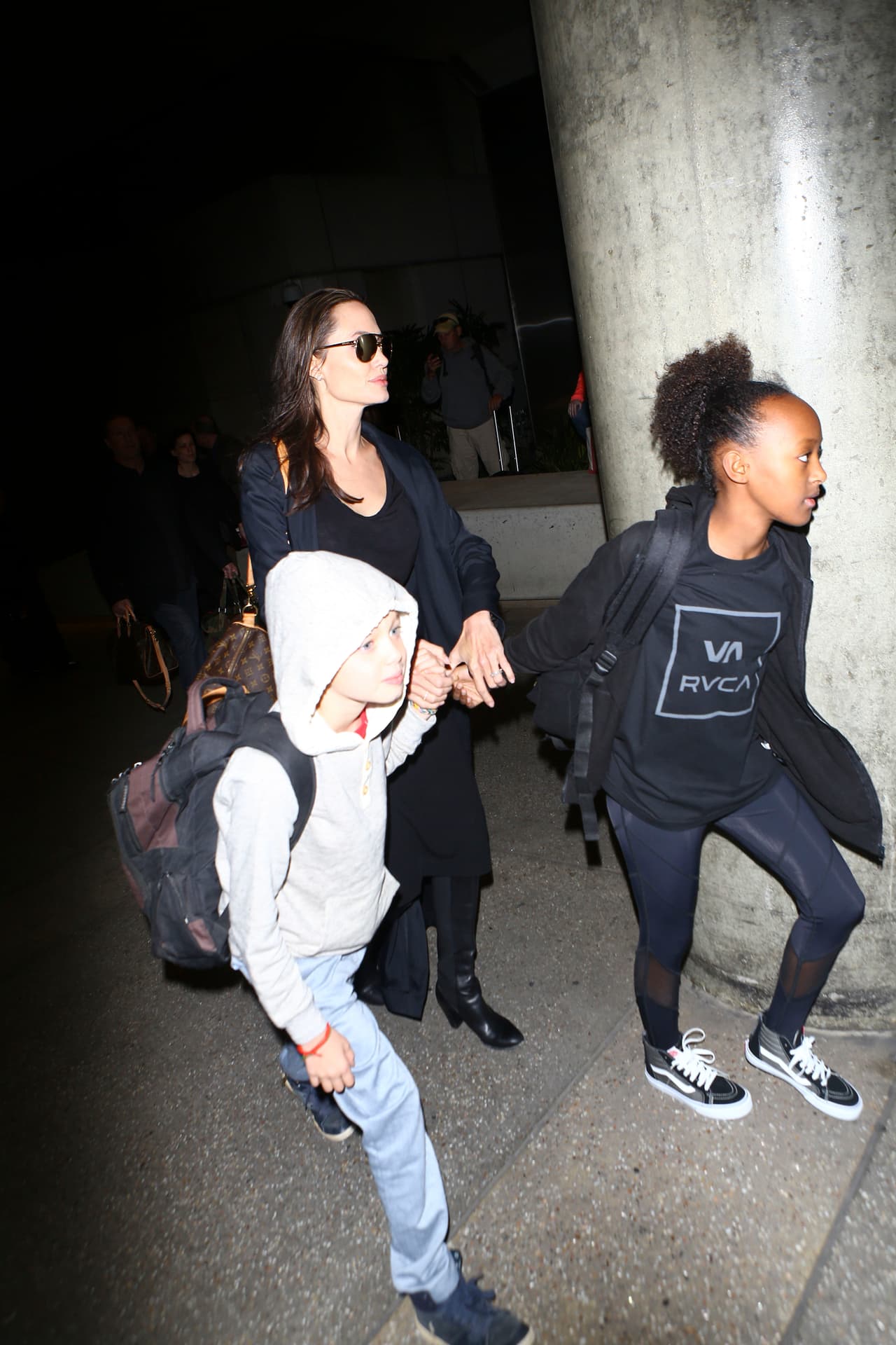 Angelina llevaba varias semanas filmando en Camboya.