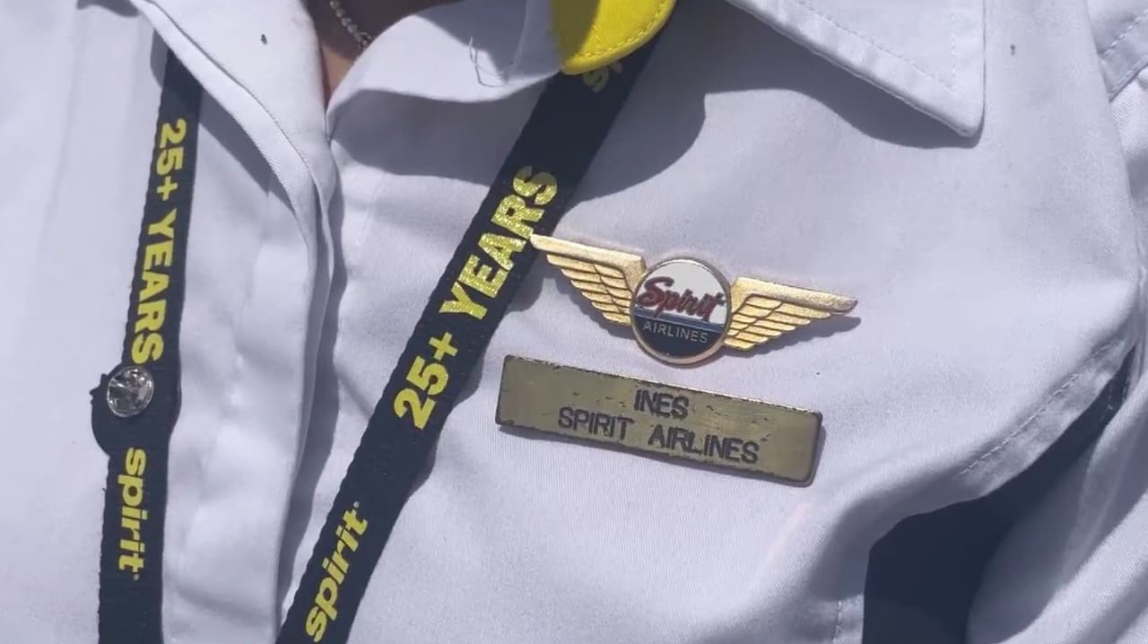 “Somos una familia”, empleados de Spirit se manifiestan en Orlando por cierre de aerolínea