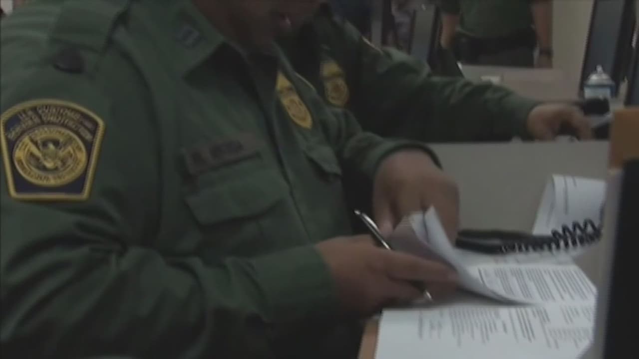 ¿Tienes una solicitud de asilo pendiente? Ahora tendrás que pagar por cada año que el caso siga activo