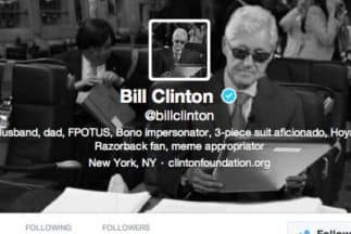 Bill Clinton copia a su esposa Hillary en Twitter