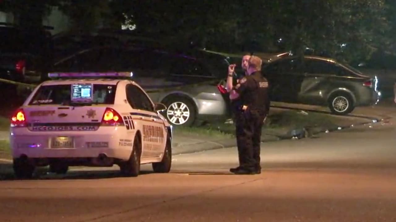 Tiroteo en fiesta deja dos heridos al oeste de Houston