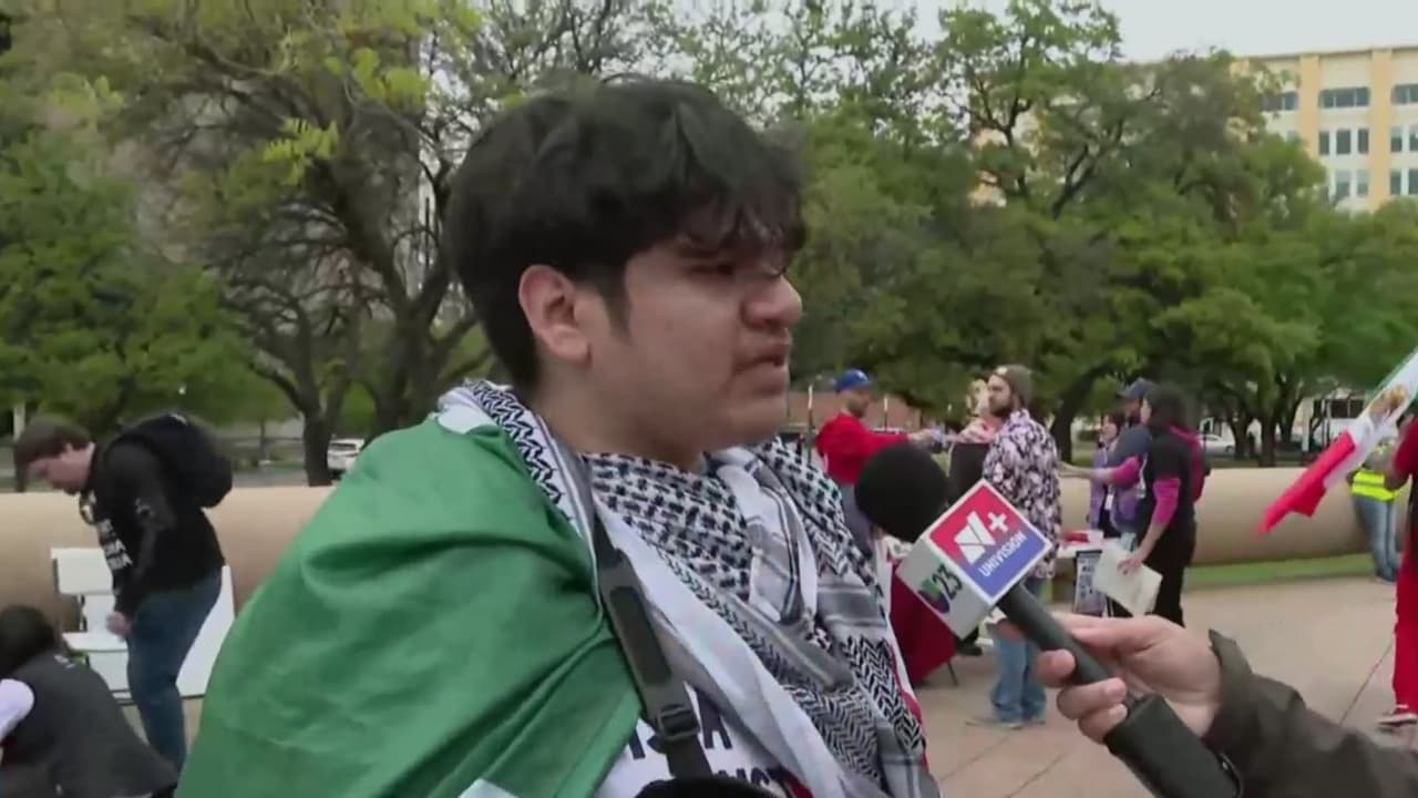 Dallas protesta con consignas de No Kings y apoyo a inmigrantes en City Hall
