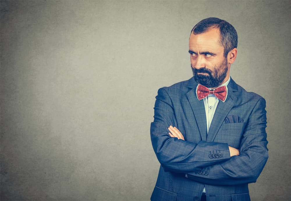 De ahí que es tu actitud mental la que determinará lo que ocurra. Si le abres las puertas de tu mente al miedo entonces tú mismo te estarás envolviendo dentro de esa telaraña de sugestiones y temores y tendrás que recurrir a múltiples artilugios para supuestamente protegerte.