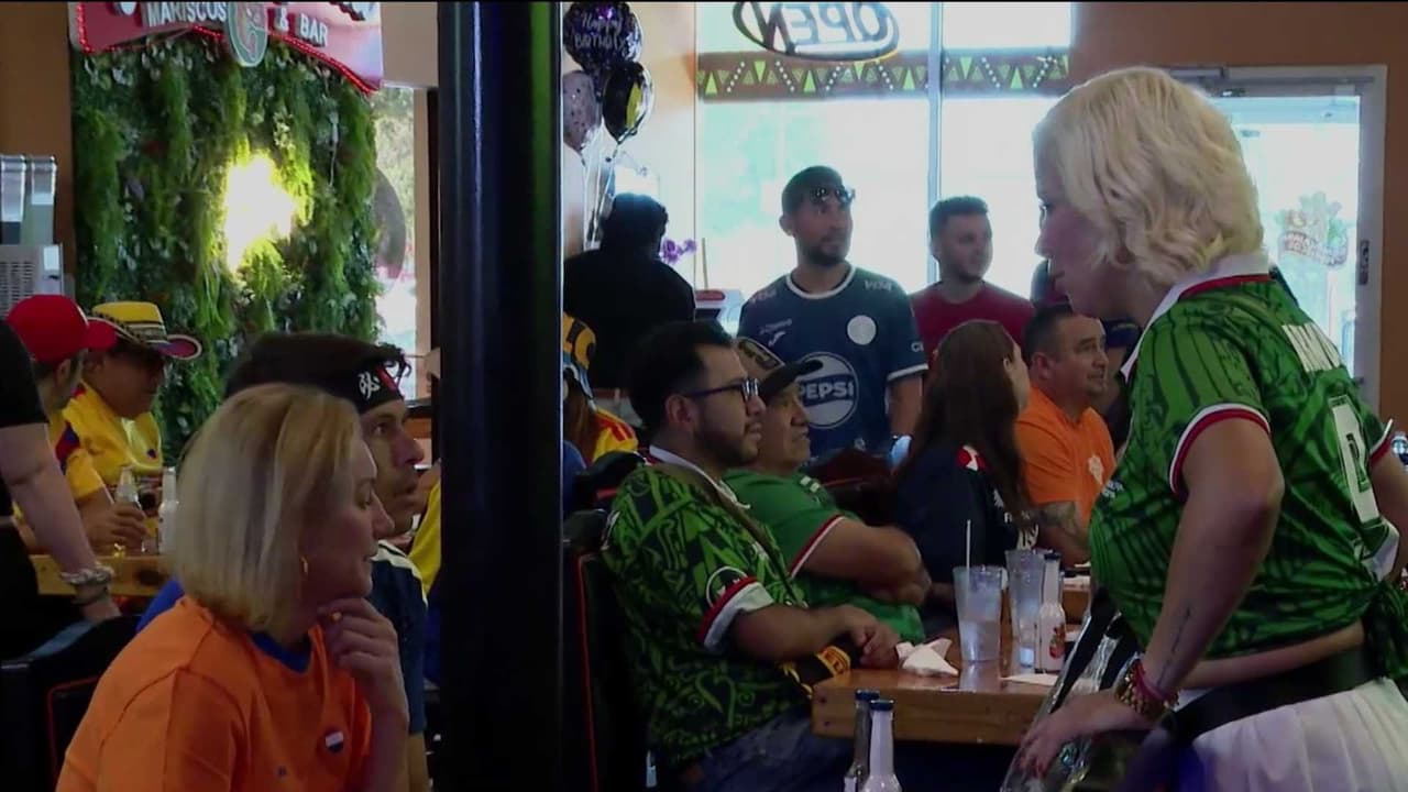 Miles de aficionados llenan restaurantes y comercios en Arlington
