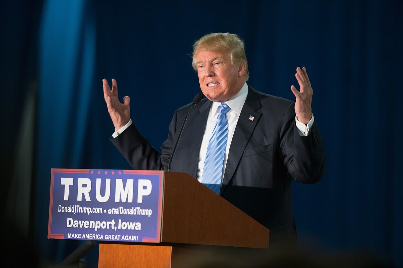 Casa Blanca cree que comentarios antimusulmanes de Trump lo "descalifican" para presidente