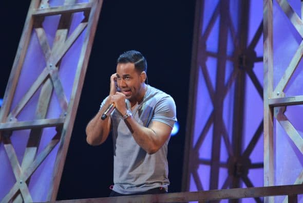 Otro que llegó en plan muy conquistador fue Romeo Santos.