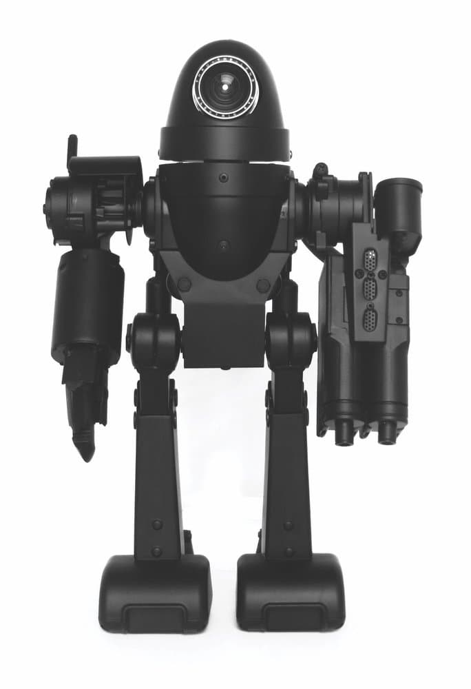 <b>BLACK SOLDIER </b>es una pieza de 21 x 11 x 9 pulgadas, hecha de muebles de oficina, camaras, y radio militar.