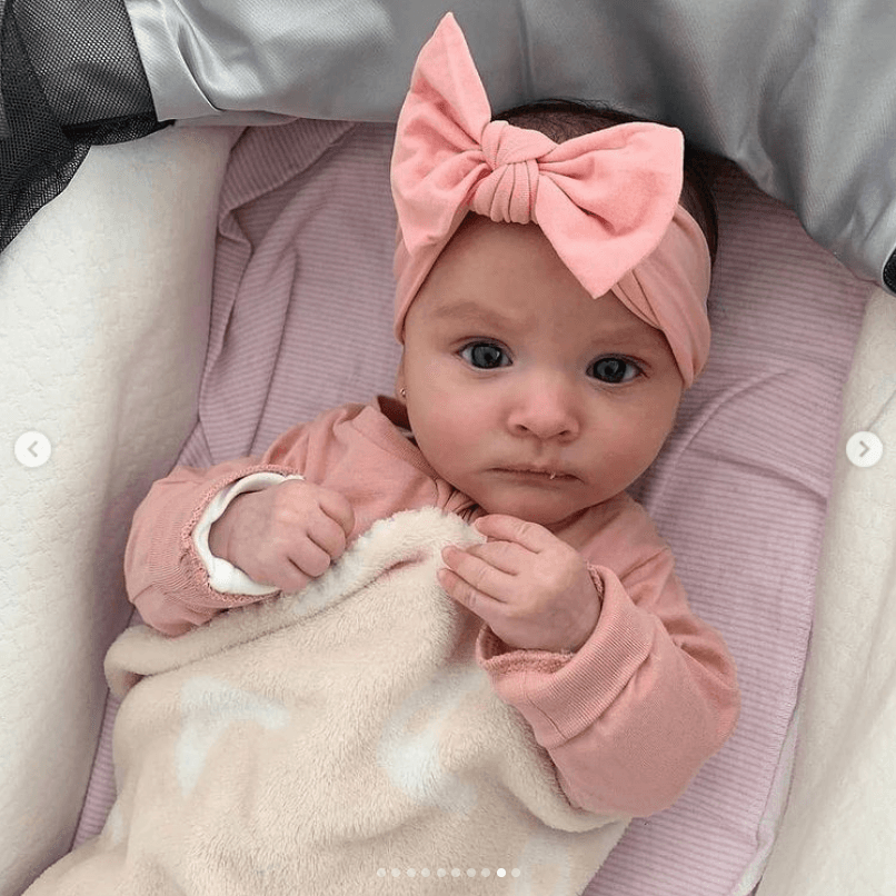 Aquellos días de zozobra parecen haber terminado. Aunque aún existen ciertas restricciones para evitar contagios, la vida de la actriz y la de muchas personas más ha podido continuar y gracias a eso se llevó a cabo el bautizo de Victoria Torres.
<br>