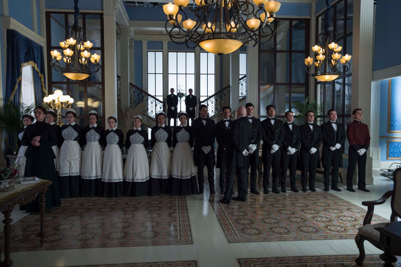 Ellos están listos para recibirte en "El Hotel de los Secretos", esta noche a las 10PM/9C por Univision.