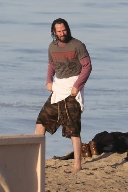 El también músico se habría tomado un descanso mientras espera el lanzamiento de
<b> <a href="https://www.youtube.com/watch?v=qIcTM8WXFjk" target="_blank">CyberPunk 2077</a>, </b>videojuego en el que dará voz a Johnny Silverhand y que saldrá al mercado en abril de este año.