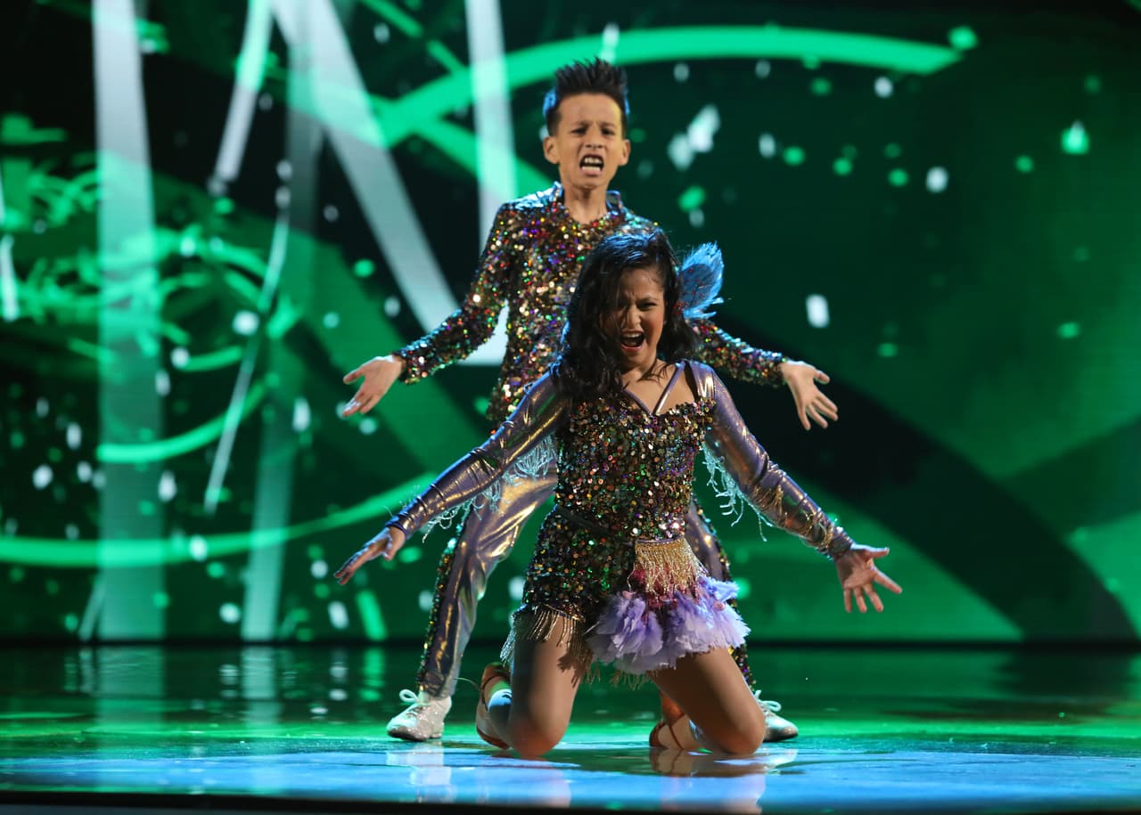 La pista de baile fue hecha para Marilyn y Jerick, que dieron su mejor esfuerzo para poder tener una puntuación alta. 
<b><a href="http://www.univision.com/shows/pequenos-gigantes/marilyn-y-jerick-fueron-los-reyes-de-la-pista-con-la-samba-magalenha-video" target="_blank">Mira su presentación</a></b>