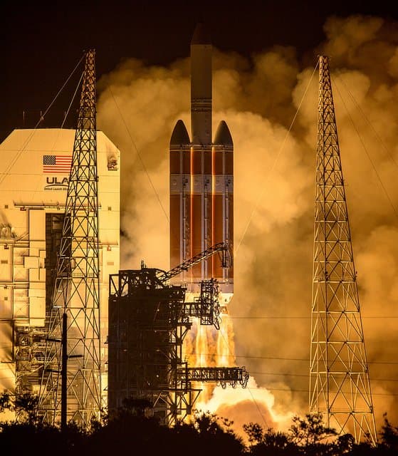 La NASA lanza con éxito Parker Solar Probe, la primera sonda que llegará al Sol