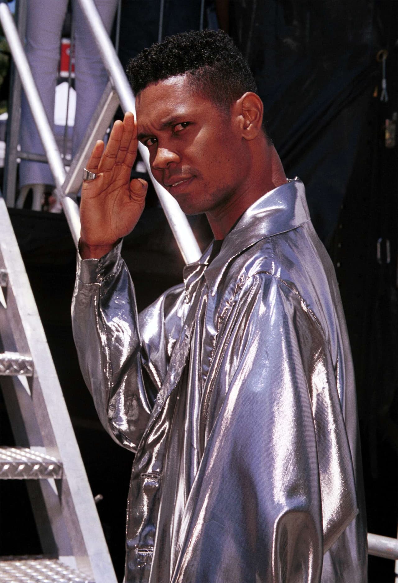 Otros temas de este afamado panameño fueron "Rica y apretadita", "El Meneaito" y "Muévelo, muévelo", mismos que hacen alución al cuerpo de la mujer.