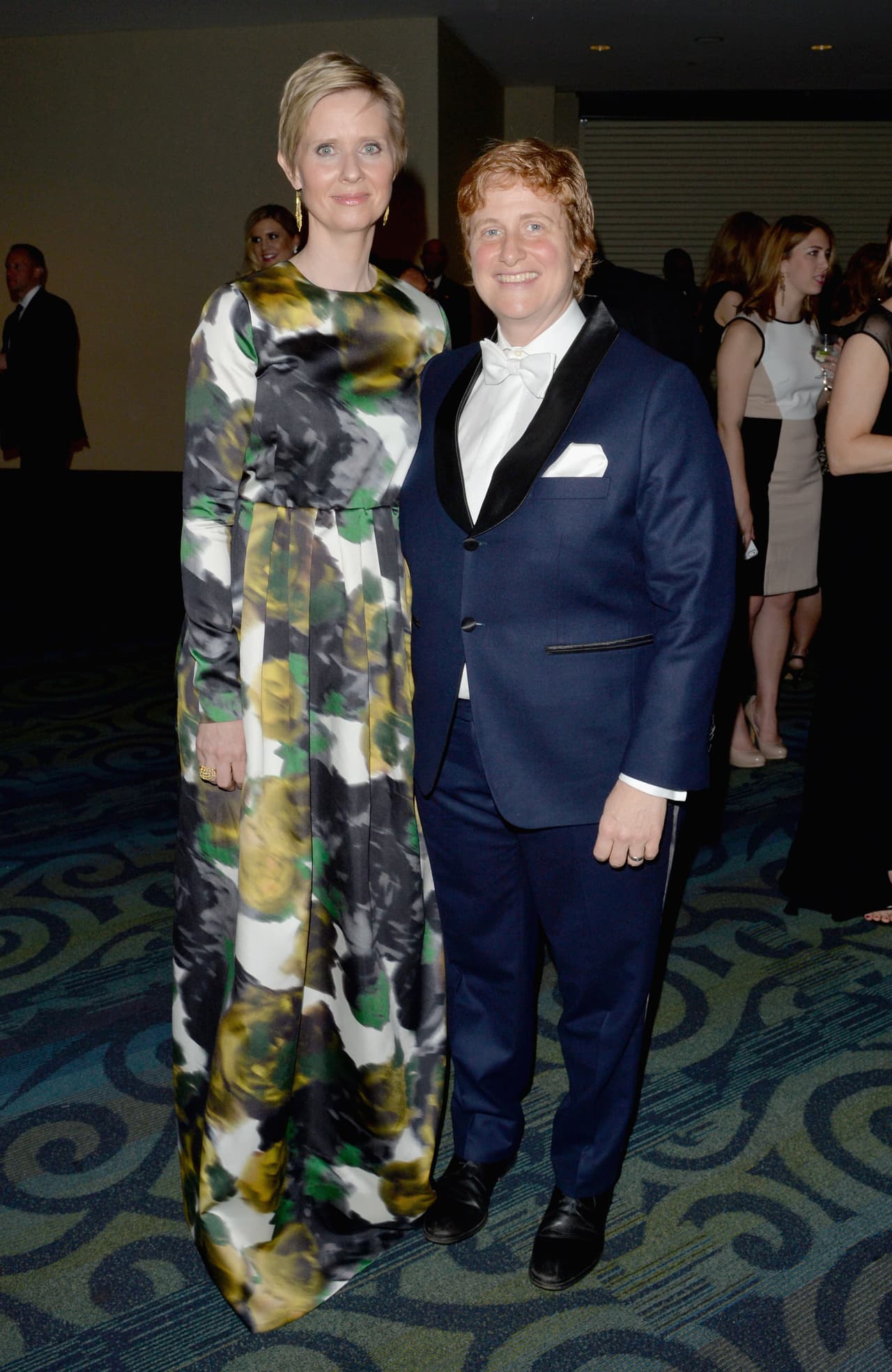 En una entrevista con Radio Times, Nixon confesó que su esposa es la única mujer con la que ha tenido una relación. "Nunca había salido con una mujer antes ni besado a una mujer ni nada", dijo.