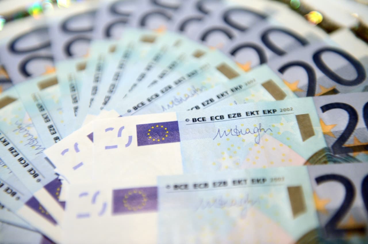 Antes de morir, una anciana destruyó casi un millón de euros en billetes