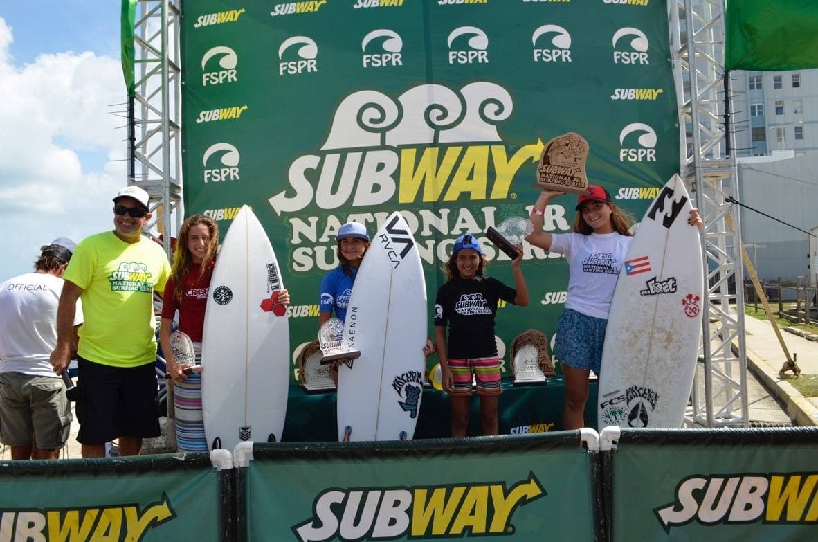 Campeona nacional de surfing de Puerto Rico en categorías 16 y 18 años.