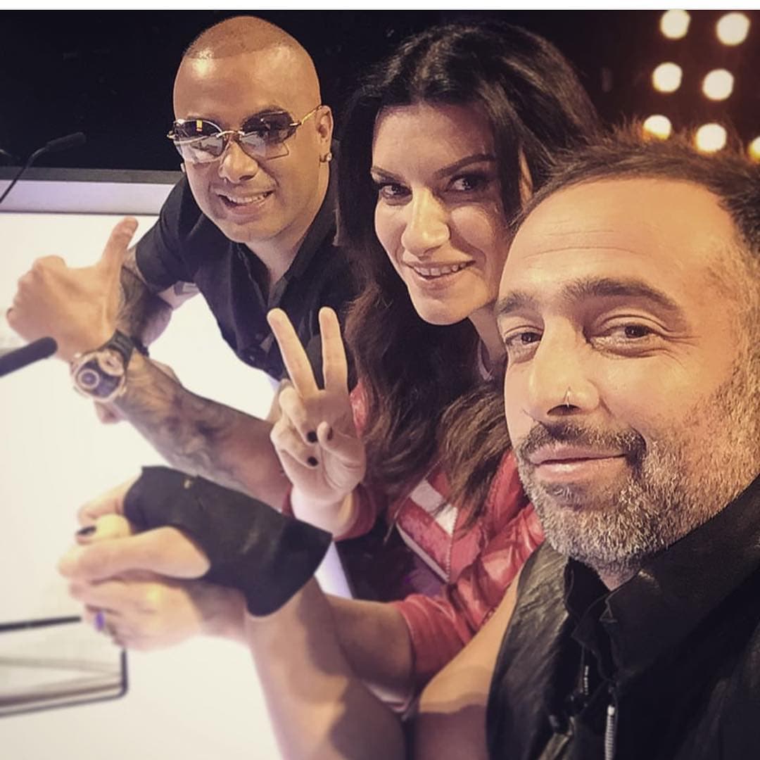 Prepárate para divertirte con estas súper estrellas todos los domingos a las 8PM por Univision.