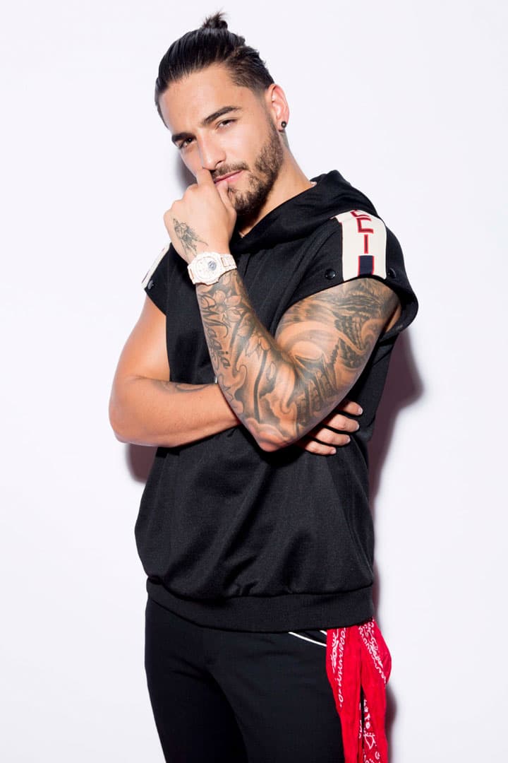 El cantante ganó en las categorías Mejor Instagram, Mejor Fashionista y el Premio Supersónico.