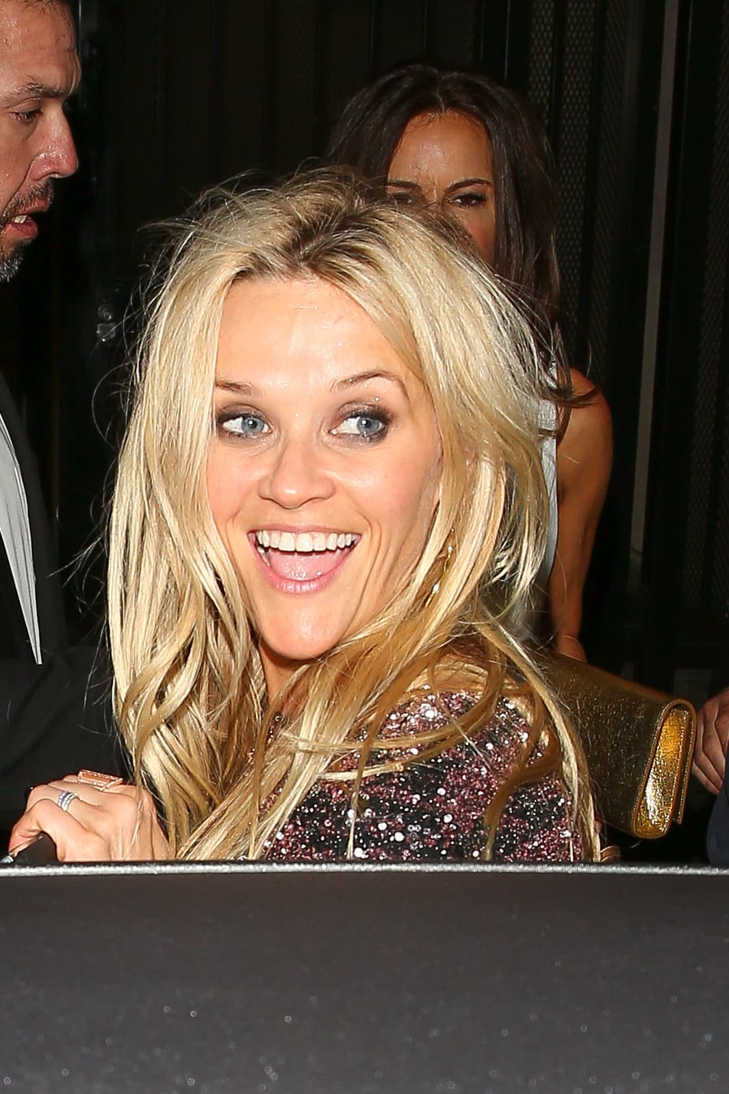 Se tambaleaba y no paraba de reír.