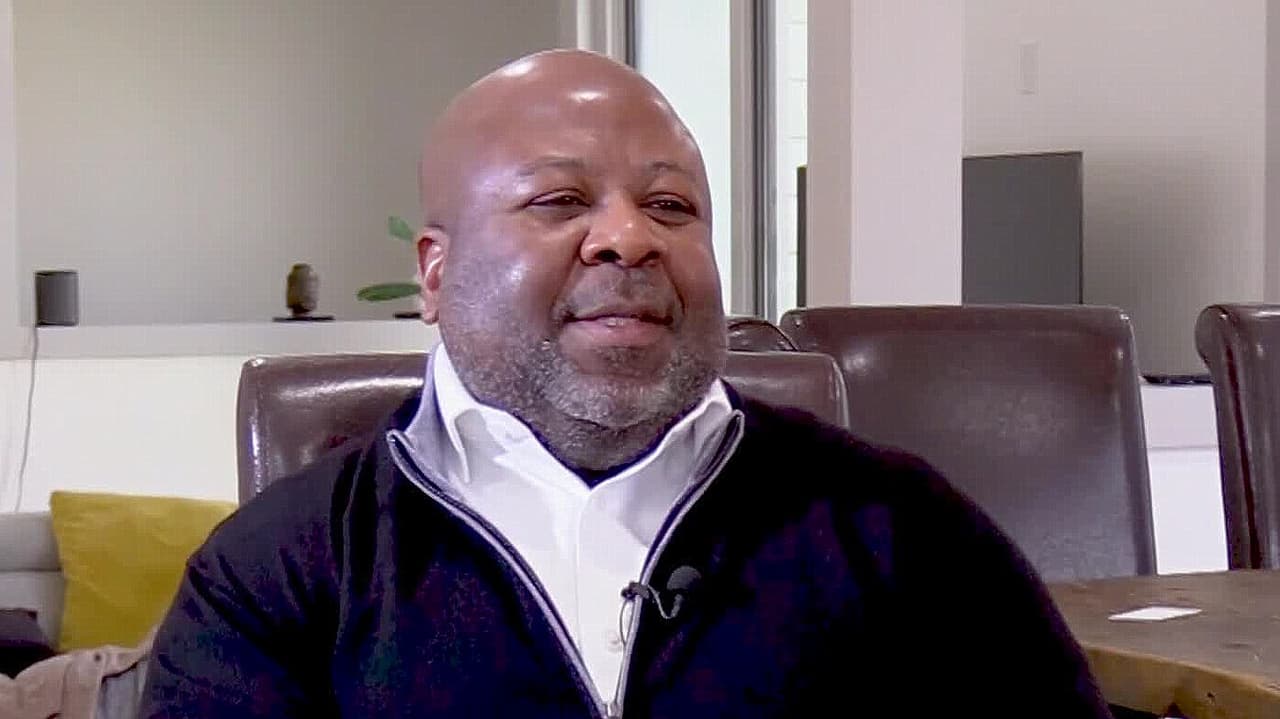 Damaso Saka, un asesor financiero que habla español para ayudar a los hispanos en Georgia