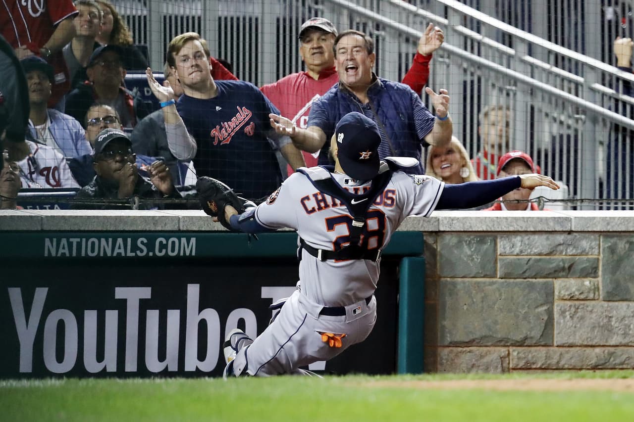 Los Houston Astros ganan el cuarto juego de la Serie Mundial y se empata 2-2 ante los Washington Nationals.