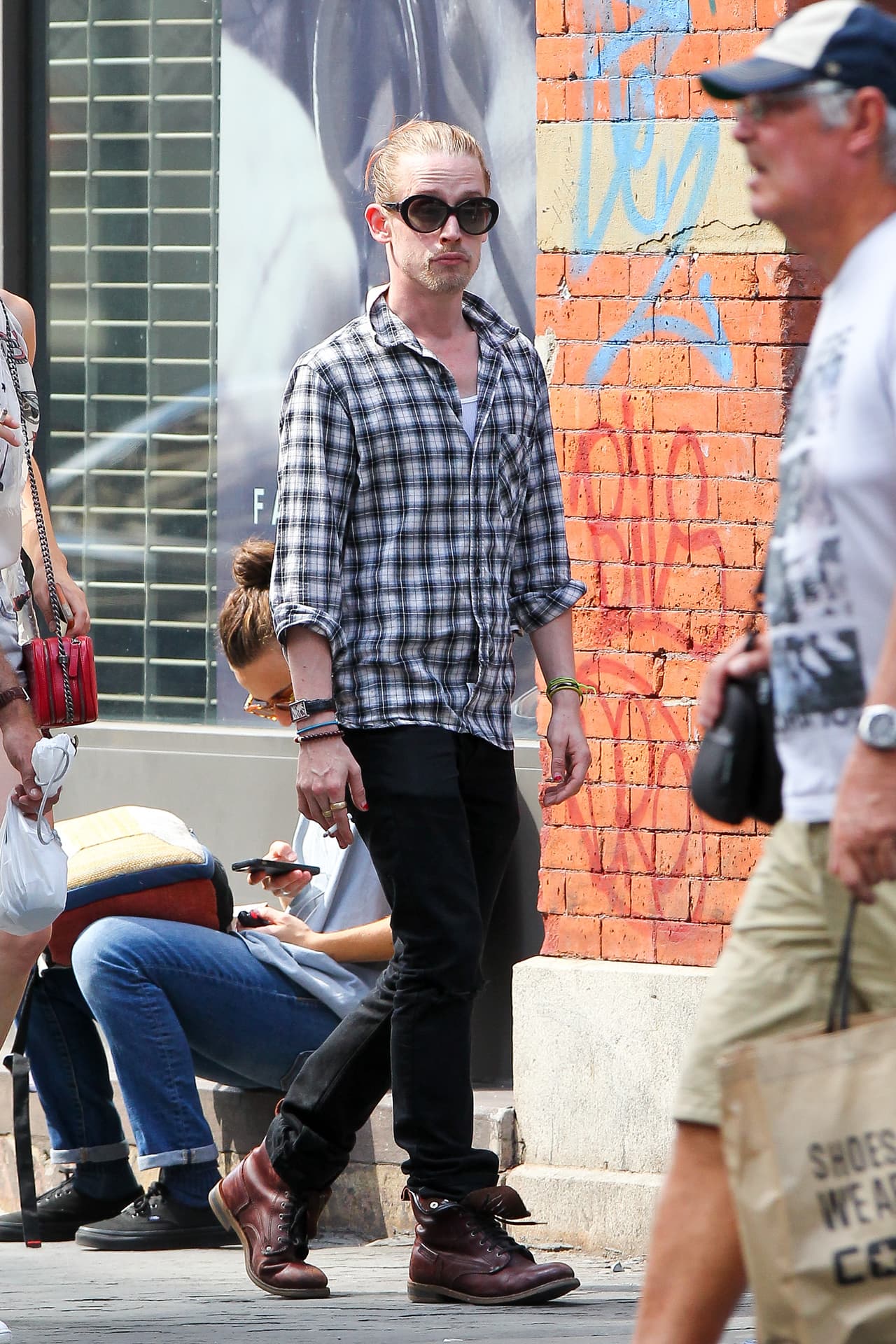 Sino que fueron captados haciendo compras.