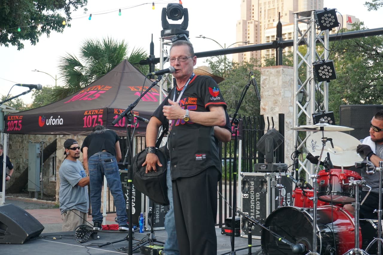 Ram Herrera, Los Banger Broz and Jorge Alejandro took the stage inside La Villita.