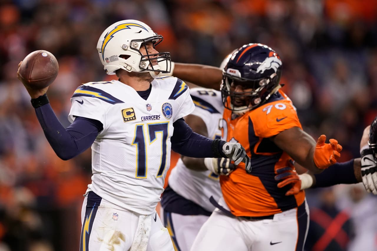 Aunque solo tuvo 176 yardas y un pase de touchdown, Phillip Rivers y los Chargers tienen su lugar en la Postemporada.