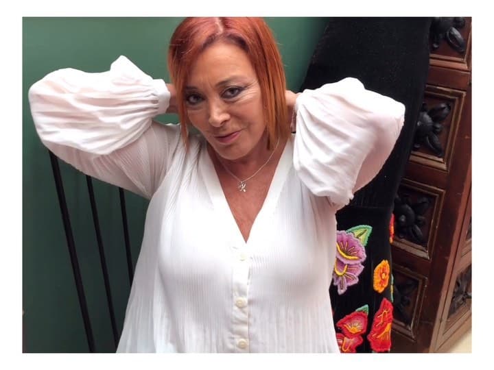 "De repente te das cuenta que no importa lo que tú hayas hecho en la vida, sino lo único que cuenta en la vida es el chisme y las cosas malas, como decían: 'Dime el nombre y yo invento la infamia", consideró.