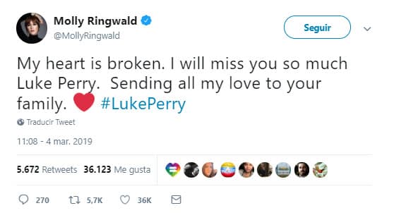 La actriz Molly Ringwald era su esposa dentro de la historia: "Mi corazón está roto. Te extrañaré tanto Luke Perry... Envío todo mi amor a tu familia".
<br>