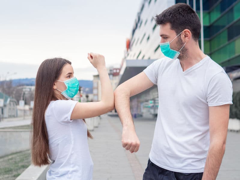 Es obvio que todos tenemos inercias y automatismos en nuestro comportamiento, pero se trata de poner atención y mantener ciertas alertas.