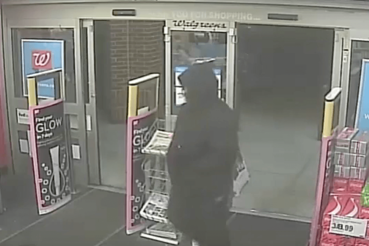 Uno de ellos estaba armado.