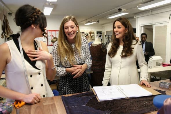 Aquí con las encargadas de los diseños.