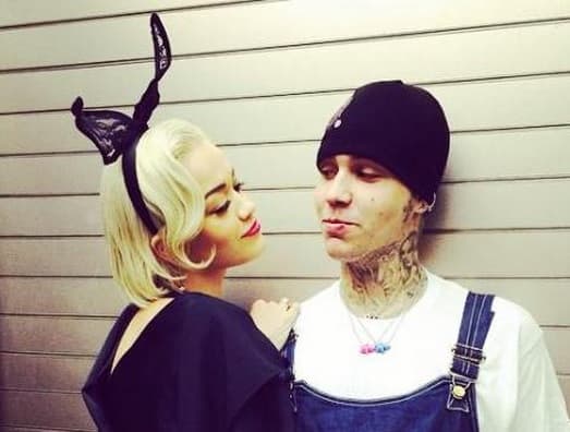 El exceso de trabajo ha terminado con el noviazgo de Rita Ora y Ricky Hil, hijo del Tommy Hilfiger. La pareja quedó en buenos términos y hasta se dice que son muy buenos amigos.