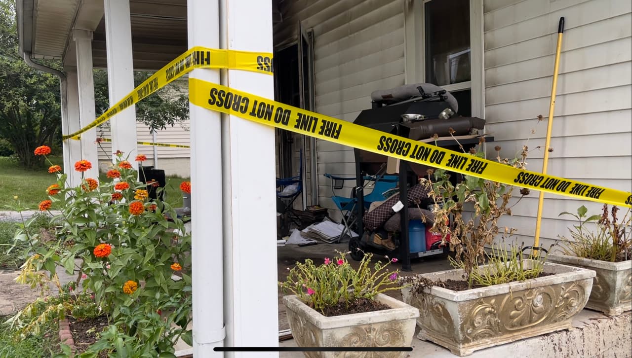 El piso cayó hasta el sótano.