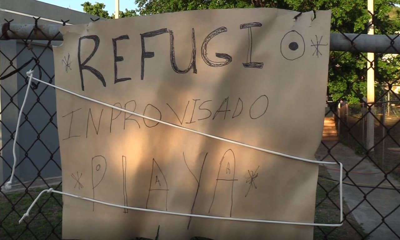 "Saber que la gente, cuando nosotros nos vamos, pueden dormir en un colchón calientito, unas sábanas limpias, unas toallas limpias, da una satisfacción enorme", expresó Martínez.