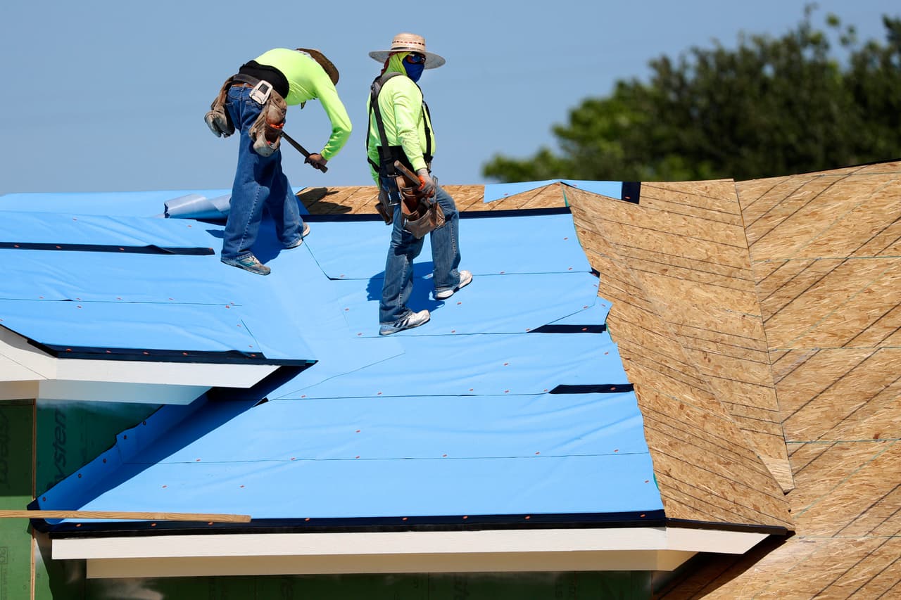 <b>Puesto:</b> 3
<br>
<br>
<b>Trabajo: </b>Instalador o reparador de techos (roofer)
<br>
<br>
<b>Muertes por cada 100,000 trabajadores:</b> 47