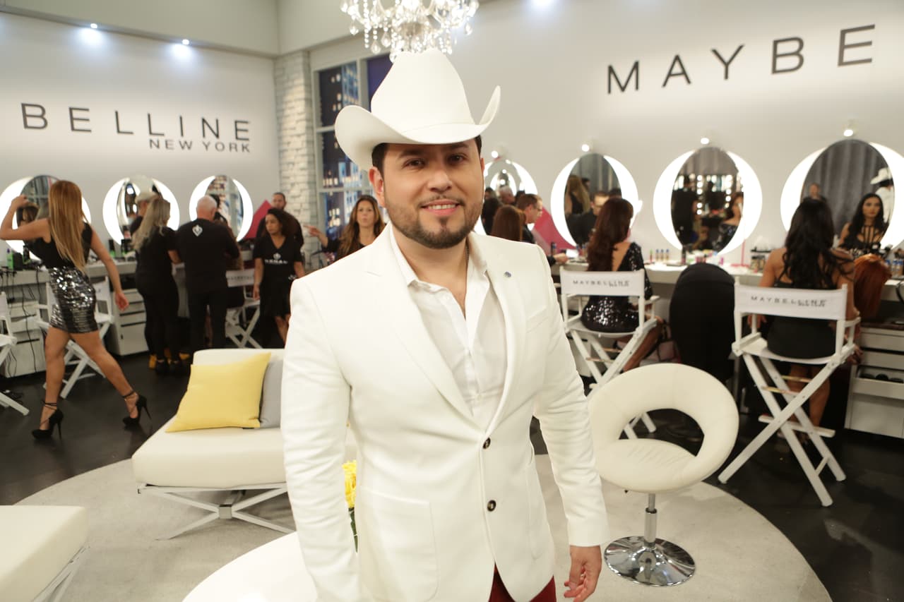 Las chicas siempre encuentran divertidas maneras de matar los nervios antes de subir al escenario. No les pierdas pie ni pisada y súmate al backstage de #NBL VIP.