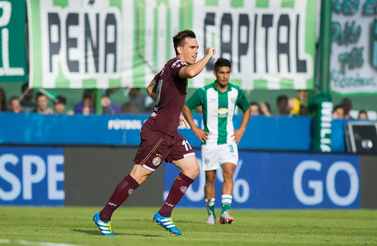 Lanús se impuso ante Atlético Rafaela y sigue a paso firme