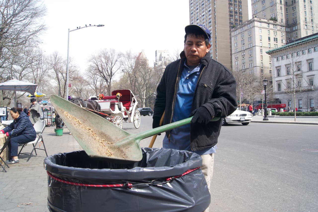 Javier Vázquez ofrece una lección de vida con su trabajo dedicado.