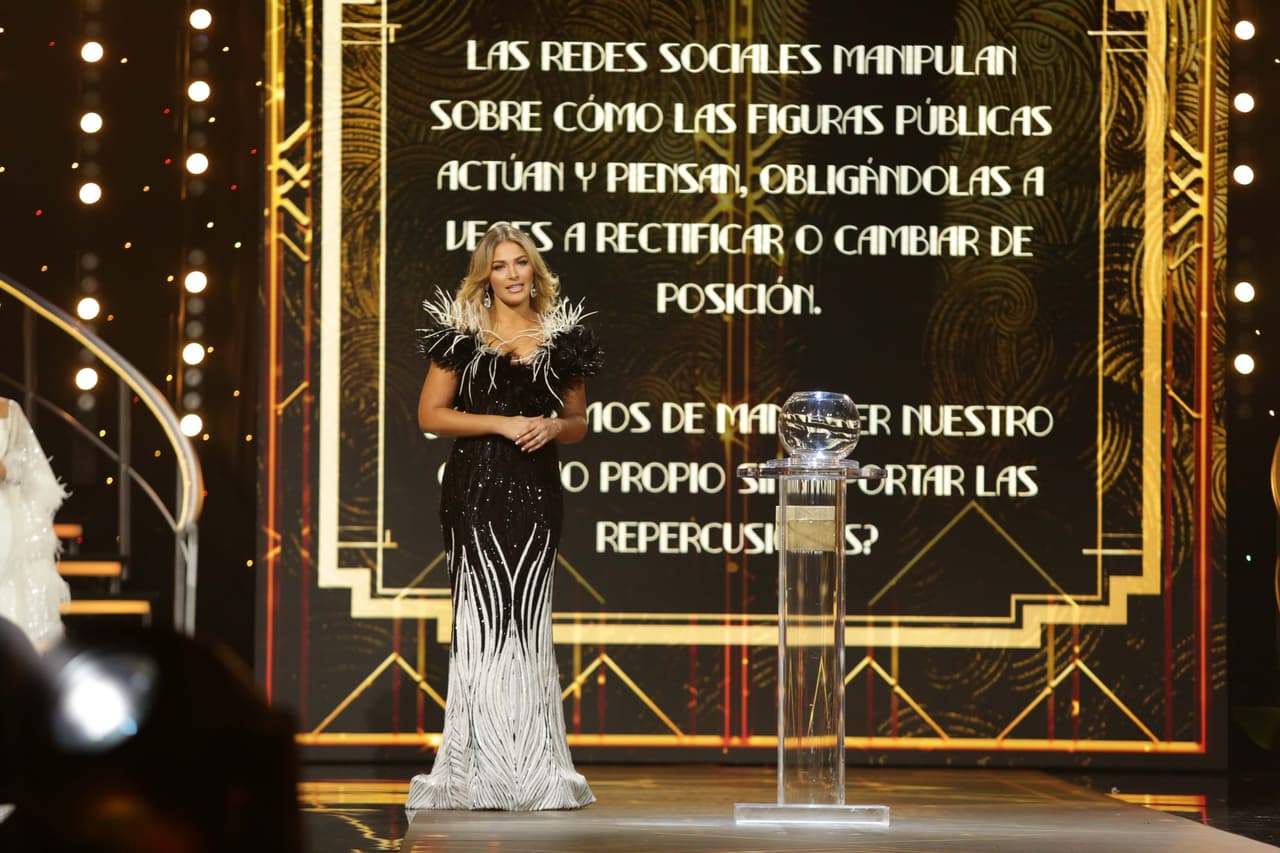 Migbelis respondió con toda honestidad: Al menos ella no cambiaría su posición aunque recibiera las críticas más horribles de parte de los usuarios de redes sociales.