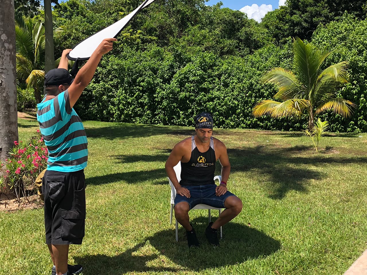 El equipo de producción se encargó de controlar la luz para que los encuadres para las entrevistas salieran perfectos.
