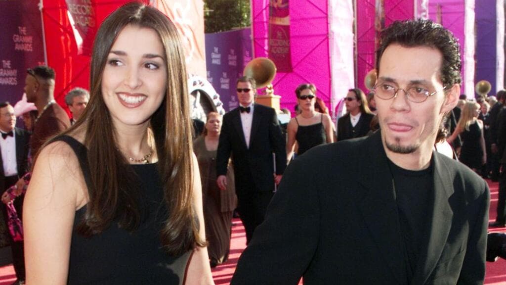 Esta foto corresponde al día en que Verónica Rasquin acompañó a Marc Anthony a los Premios GRAMMY de 1999 cuando eran novios.