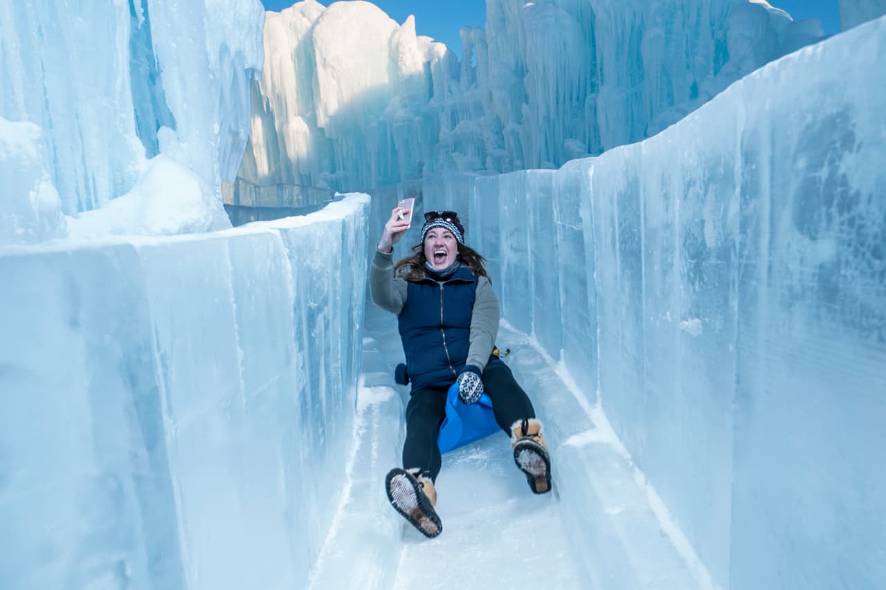 El concepto de Ice Castles se creó cuando el fundador y residente de Utah, Brent Christensen, intentó construir una cueva de hielo para su hija en el patio de su casa.