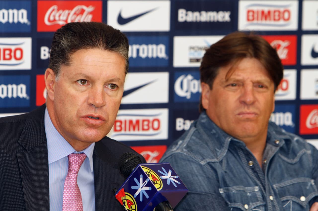 El día en el que Ricardo Peláez y Miguel Herrera se ofendieron hasta casi llegar a los golpes