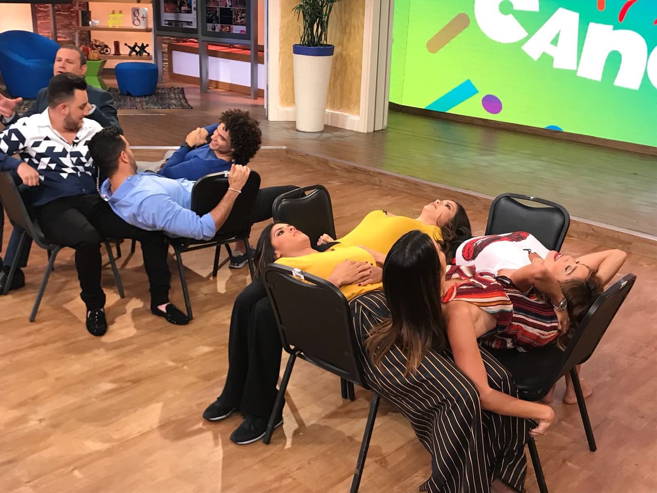 Una vez más, todos a sus posiciones... Ahora sí va la buena.