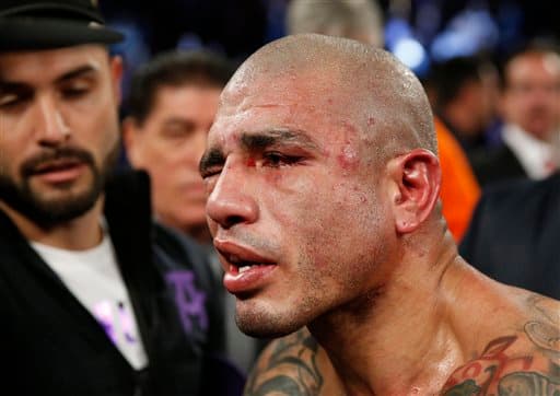 Cotto no creyó las calificaciones de los jueces: 111-117, 109-119 y 110-118, todo para el 'Canelo'