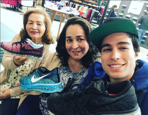 Por eso las llevó de compras.